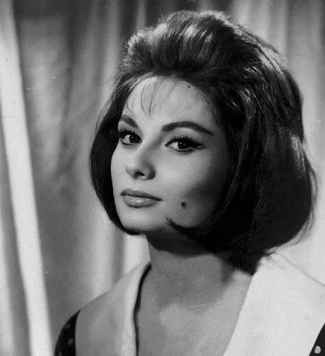 Zayıflama ilaçları hayatının sonu oldu! Belgin Doruk'un hayat hikayesi yürek burktu 26